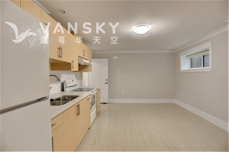 260419103455_2 lower 2bd kitchen living.jpeg